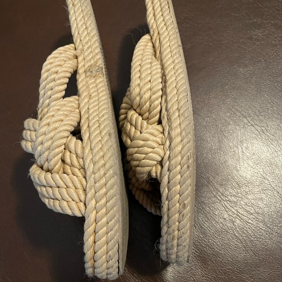 H & M Ladie’s Sandals - Picture 3 of 6